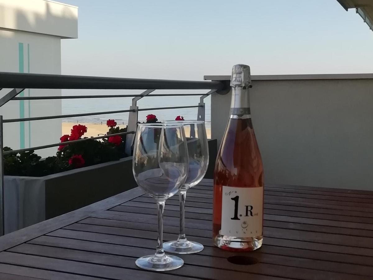 Brezza Da Mare Daire Rimini Dış mekan fotoğraf