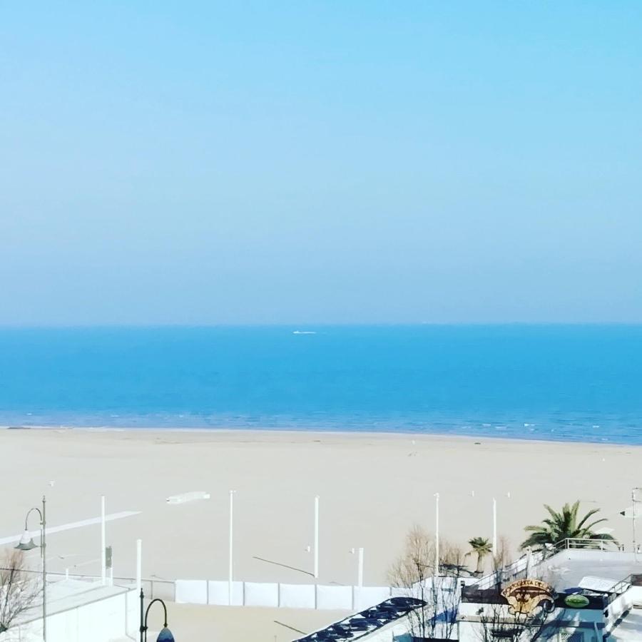 Brezza Da Mare Daire Rimini Dış mekan fotoğraf