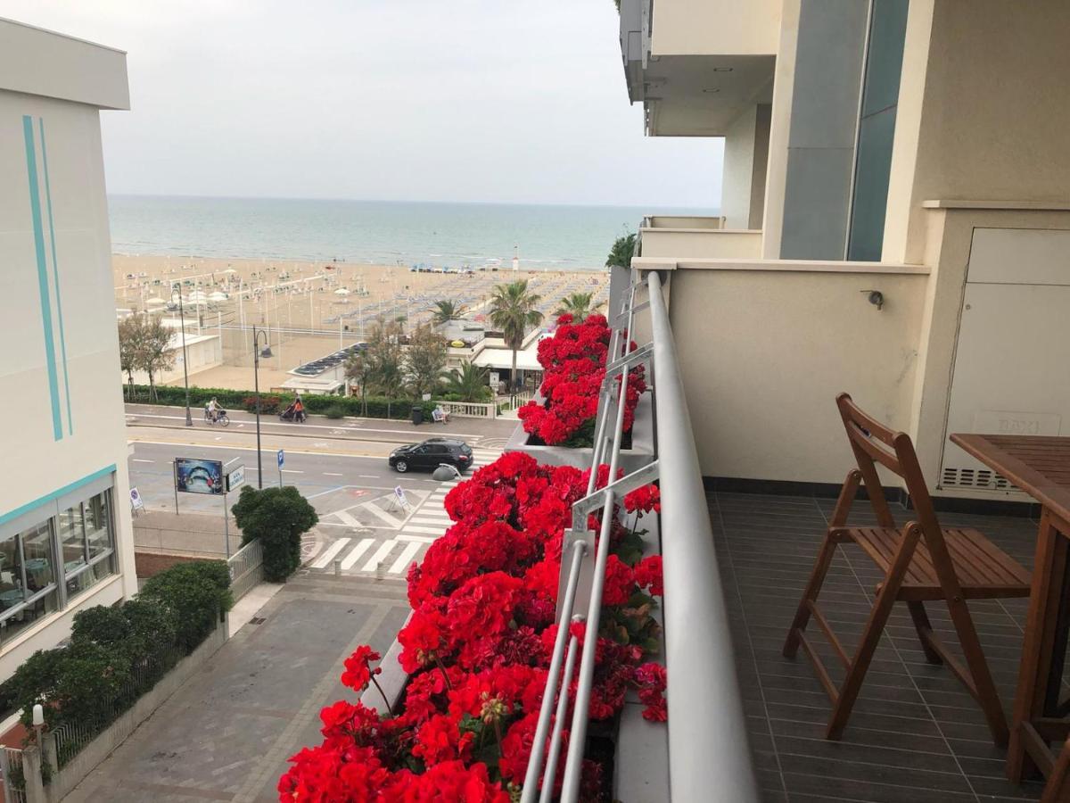Brezza Da Mare Daire Rimini Dış mekan fotoğraf